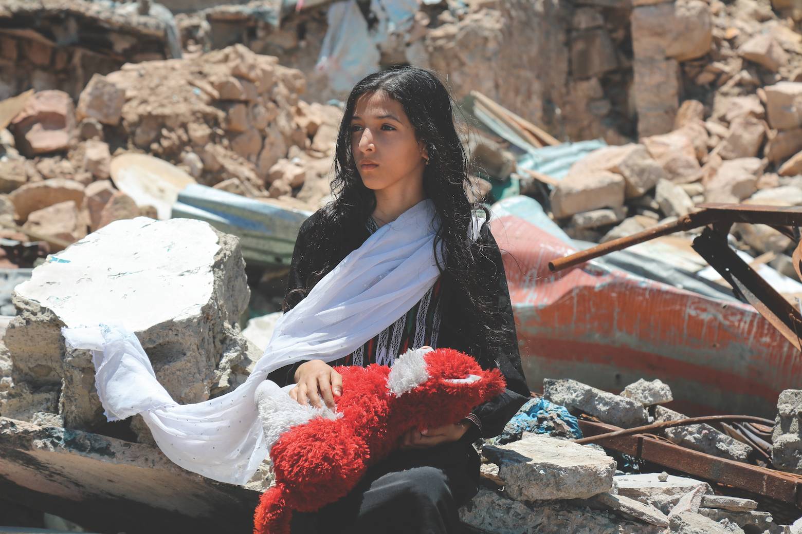 הקורבנות כהים מדי, הרעים עשירים מדי