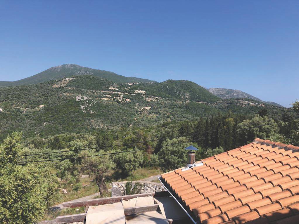 בכל דבר יש סדק, משם בא האור