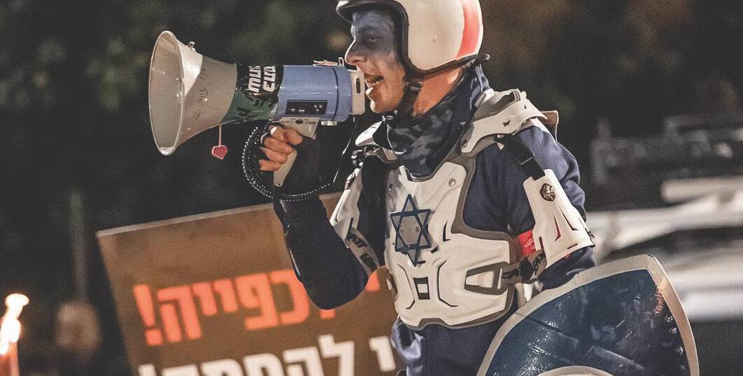 מהפכה בשר ודם – ראיון עם שי בן דב