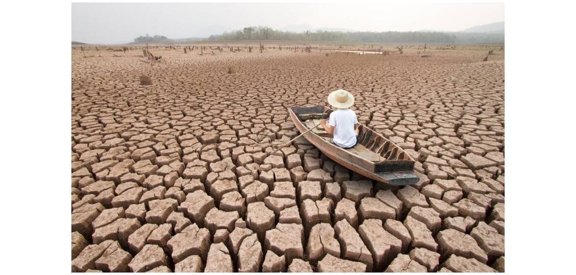 מת אב, מת אלול, לא מת חומם