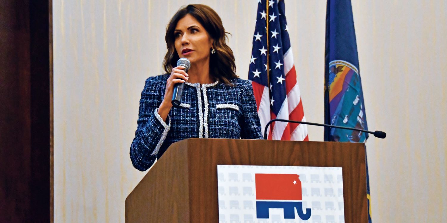 קריסטי נואם