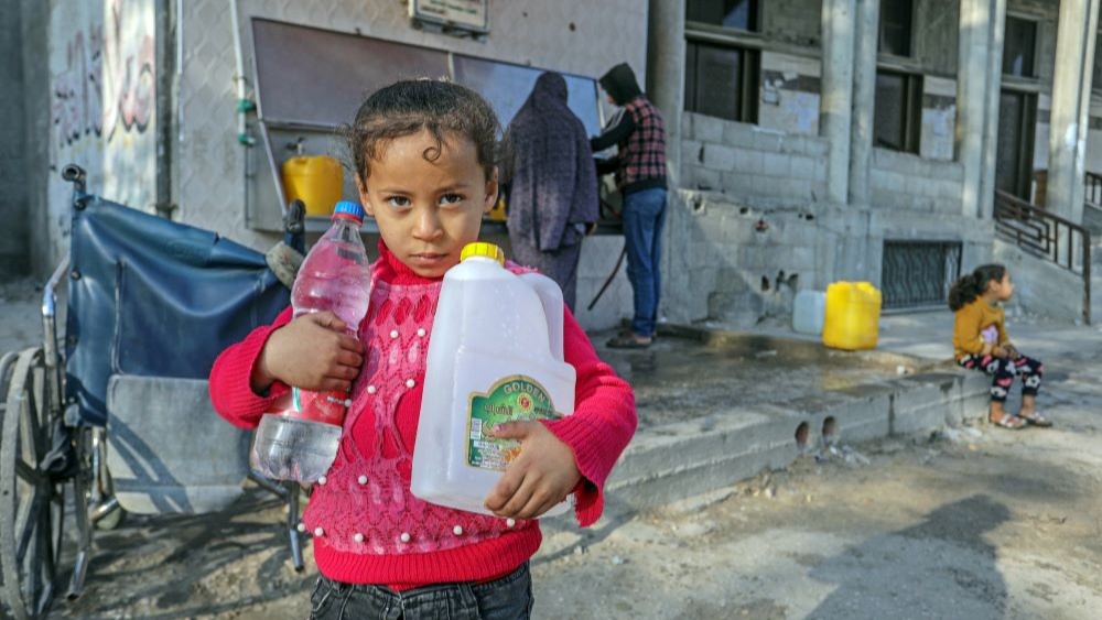 מותק, הפלסטינים התכווצו